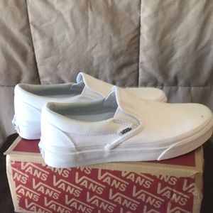 Classic Slip On True White